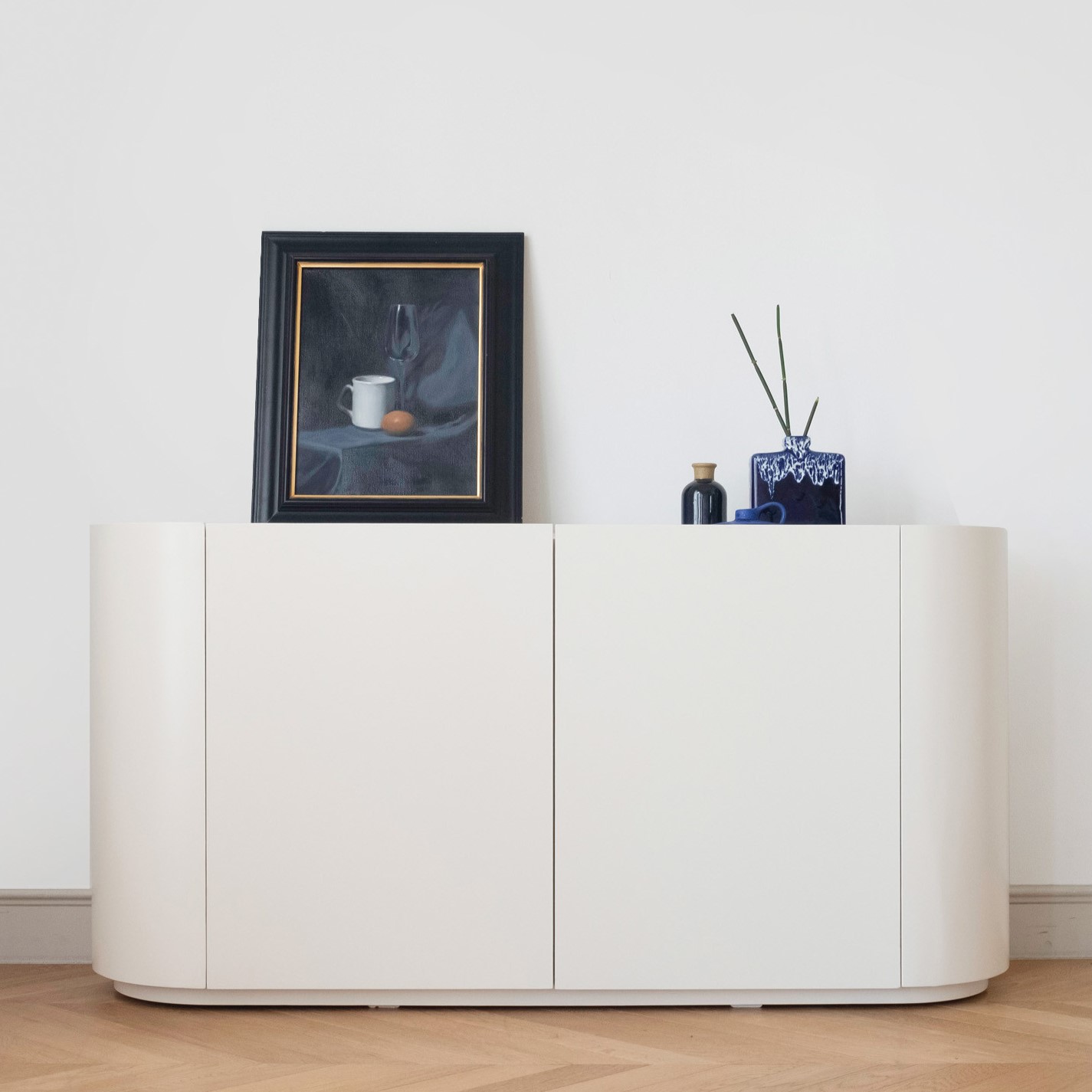 CURVED SIDE BOARD 2 | IVORY