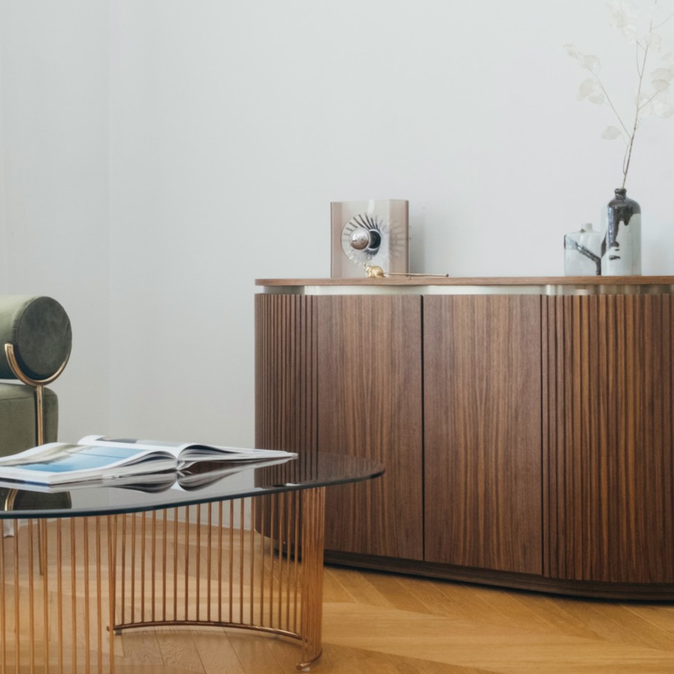 CURVED SIDE BOARD 1 | WALNUT